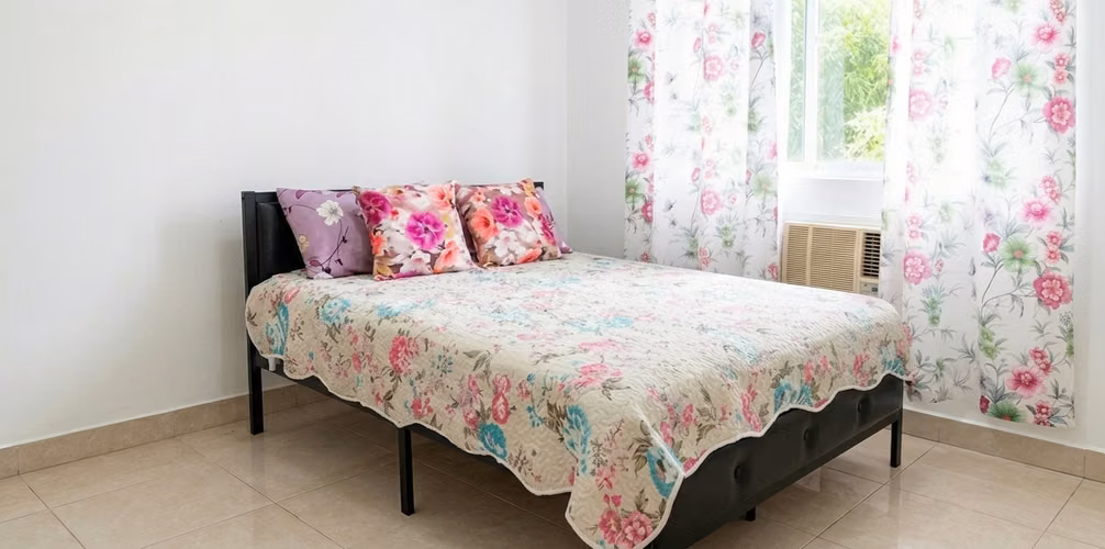 HABITACIÓN CON BAÑO PRIVADO INCLUYE LOS SERVICOS
