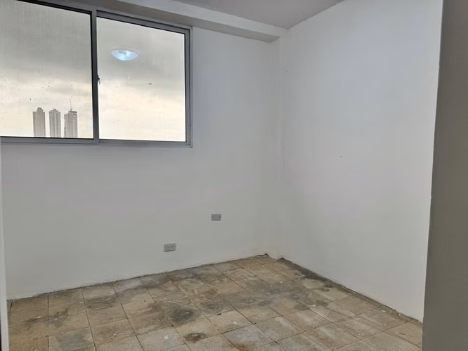 Venta de apartamento renovado P.H Las Estaciones