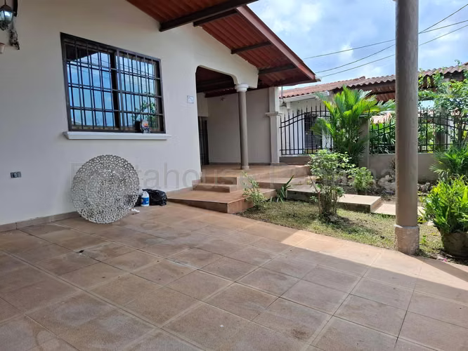 Venta de Casa en Brisas Del Golf CASA 367 Mts PD