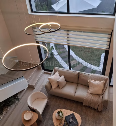 Venta de Casa en Panama Norte Ph Aura 152 Mts PD