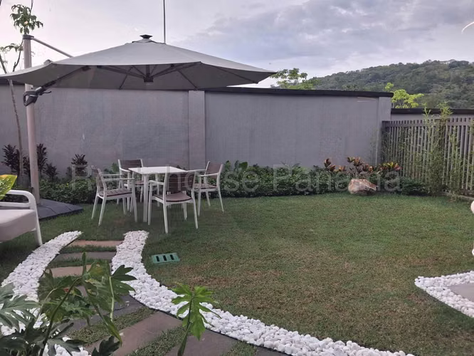 Venta de Casa en Panama Norte Ph Aura 152 Mts PD