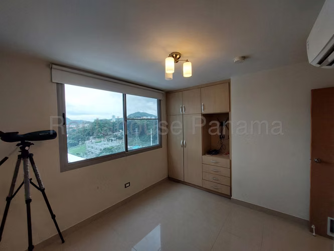 Alquilo Apartamento amoblado en Condado del Rey PH ROKAS OF 26-8157