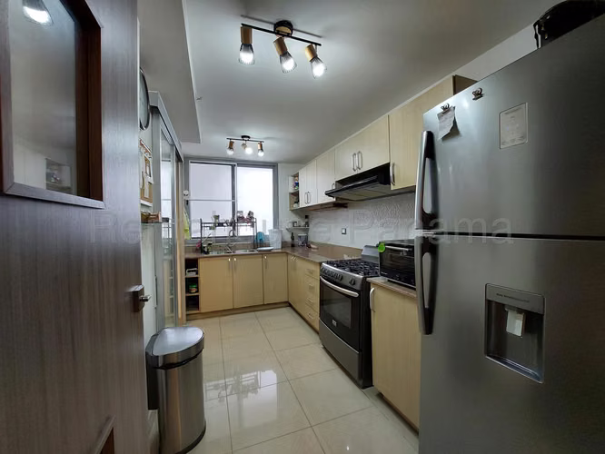Alquilo Apartamento amoblado en Condado del Rey PH ROKAS OF 26-8157