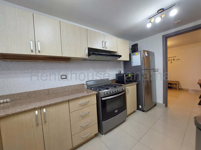 Alquilo Apartamento amoblado en Condado del Rey PH ROKAS OF 26-8157