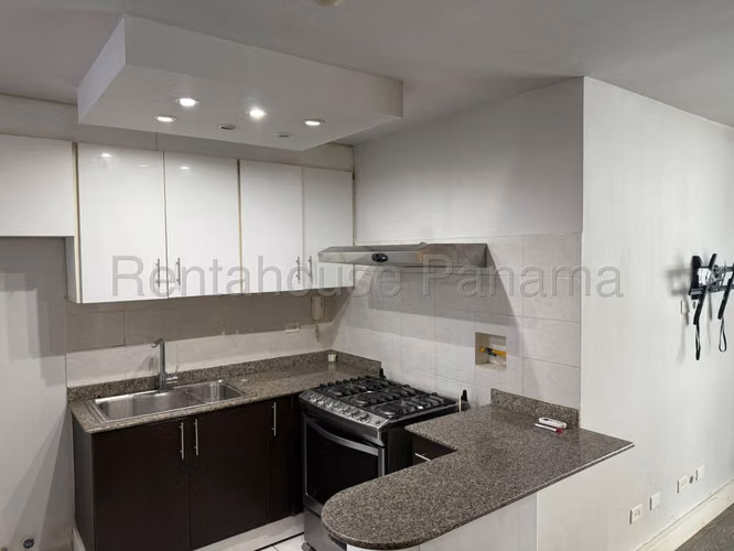 Vendo Apartamento en Condado del Rey  green park OF 26-8127