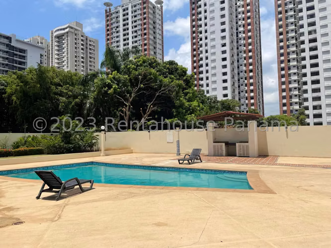 Vendo Apartamento en San Francisco east tower PH 7400 OF 26-8124