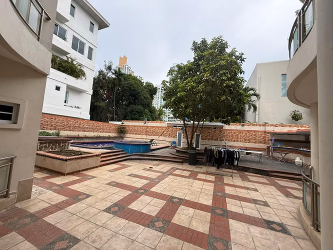 Lujosa mansión de 10 habitaciones con piscina, elevador y 6 estacionamientos en San Francisco