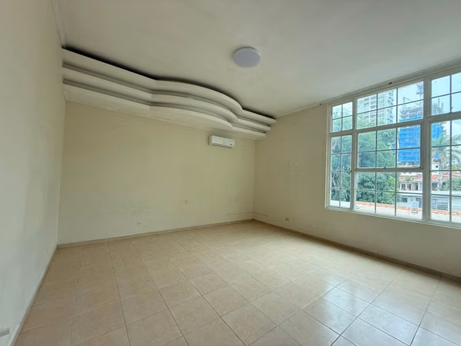 Lujosa mansión de 10 habitaciones con piscina, elevador y 6 estacionamientos en San Francisco
