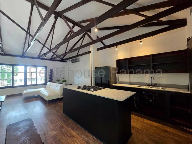 Casa Parcialmente Amoblada en Venta Balboa, CIG263867