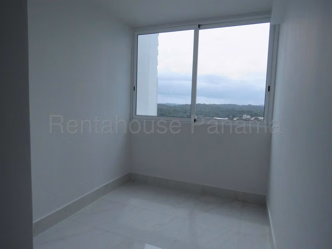 Se Vende Apartamento en Edison Park LA26-8181