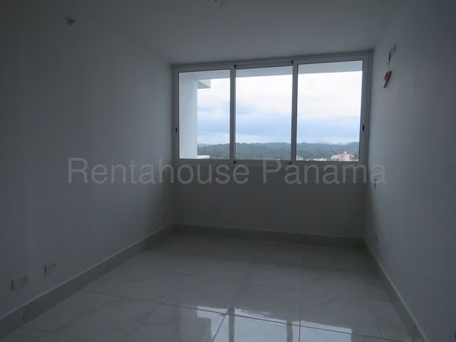 Se Vende Apartamento en Edison Park LA26-8181
