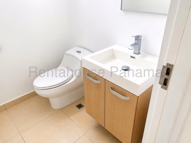 Se Vende Apartamento en Punta Pacifica LA26-8150