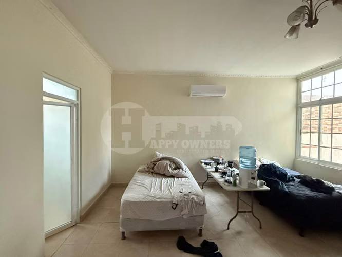 Venta de casa de 2 niveles en San Francisco