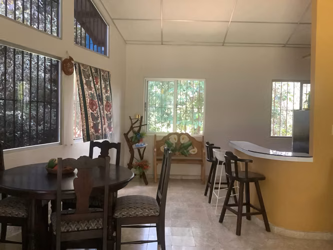 Vendo casa de campo con terreno de 1500 metros, casa está completamente amueblada y bien conservada