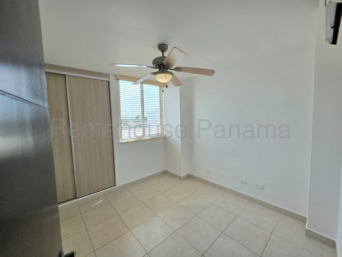Se Vende Apartamento en Edison Park MDV26-8014