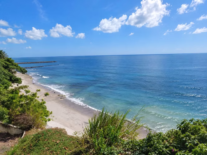 VENTA TERRENO FRENTE AL MAR EN LAGOMAR!!