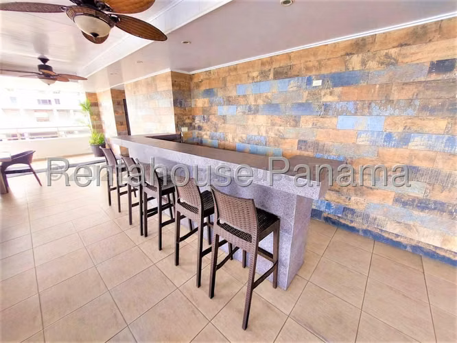 Vendo Apartamento de 107 m² en PH Sky Level, Hato Pintado 26-1184GG