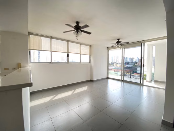 Apartment for Sale in El Carmen – PH Trio | LH