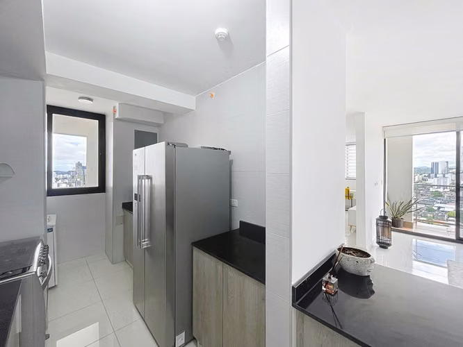 Venta de hermoso apartamento amoblado en El Carmen – PH Carreras