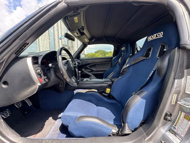 2004 HONDA S2000