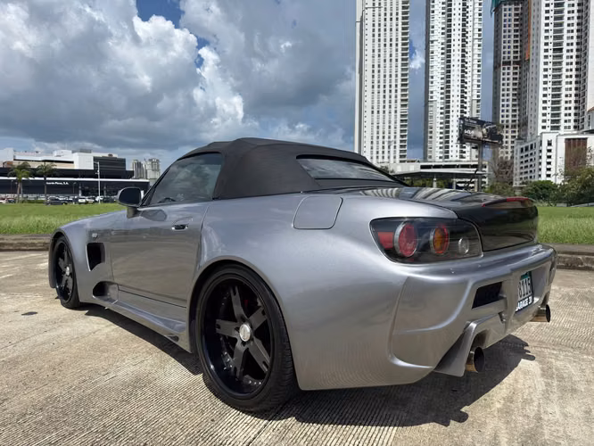2004 HONDA S2000