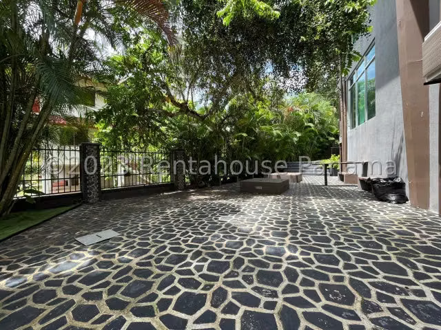 Venta Casa con Piscina Albrook 26YCG6841