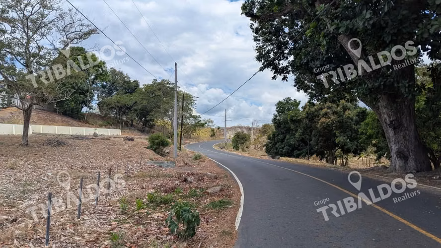 Venta de terreno comercial con mejoras - Imagen 18