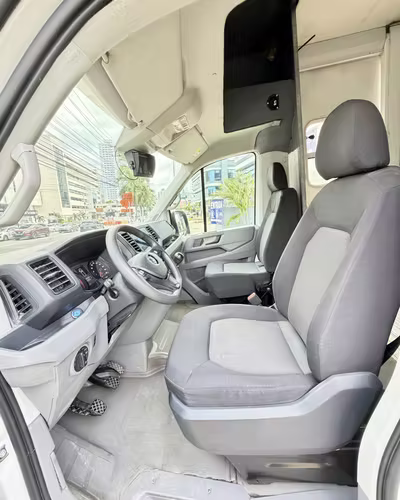 VOLKSWAGEN CRAFTER 2023