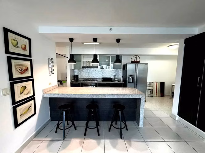 EL CANGREJO , ALQUILER APARTAMENTO AMOBLADO MUY CERCA DE VIA ARGENTINA.