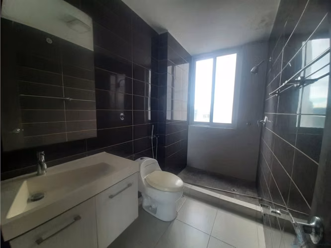 EL CANGREJO , ALQUILER APARTAMENTO AMOBLADO MUY CERCA DE VIA ARGENTINA.