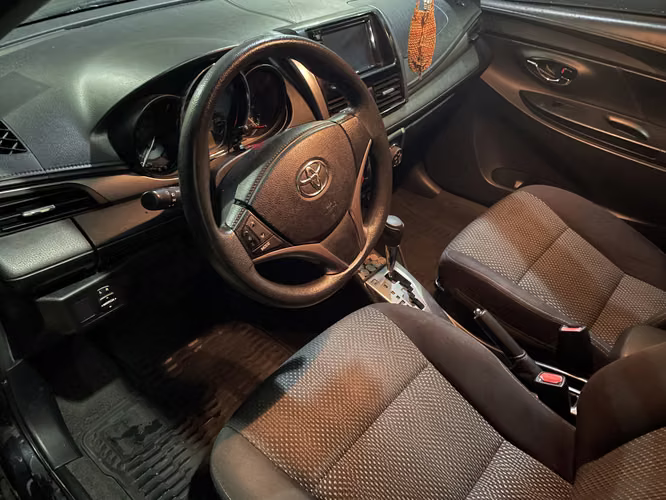 Vendo Auto Toyota Yaris 2016 - Imagen 4