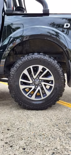 NISSAN NP300 (Frontier) 54,000kmts 4x4 2019 - Imagen 19