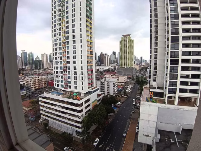 Se Alquila Apartamento en El Carmen VLU26-8121