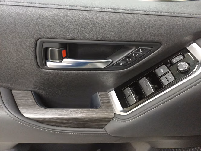 TOYOTA LAND CRUISER - 2025 - TLC - Automarket - Imagen 4