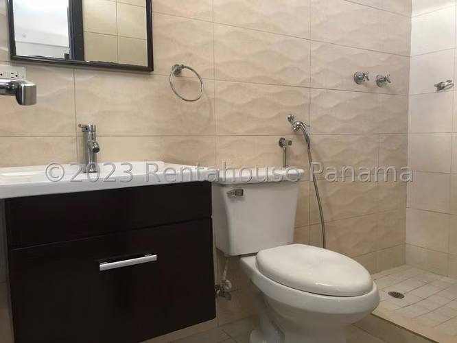 Apartamento en Venta en Carrasquilla SYH