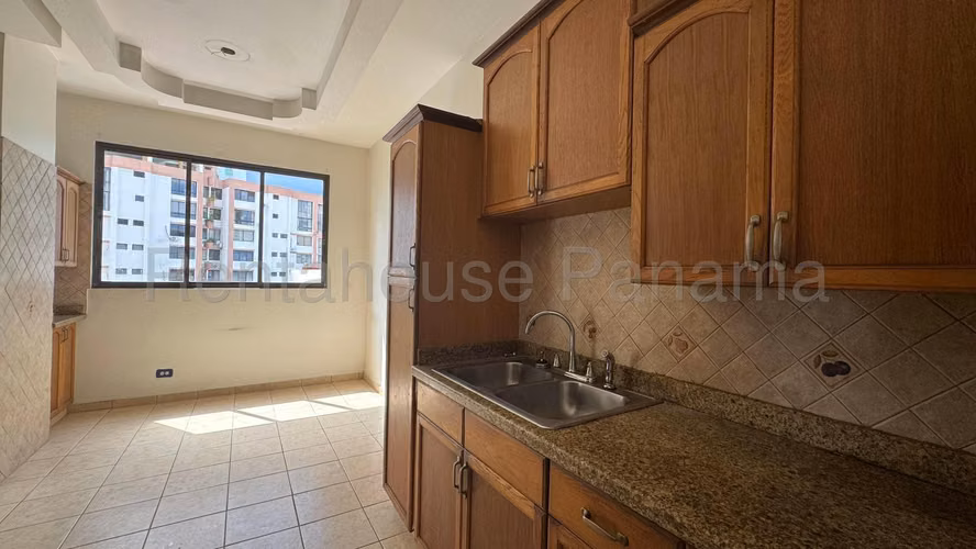 Apartamento En Venta En El Carmen SYH