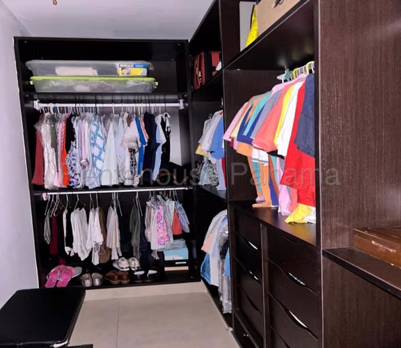 Apartamento En Venta En Albrook SYH