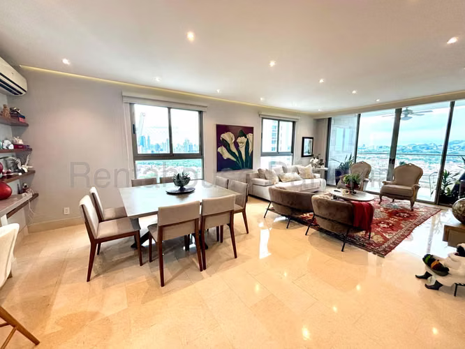 Apartamento En Venta En Santa María SYH