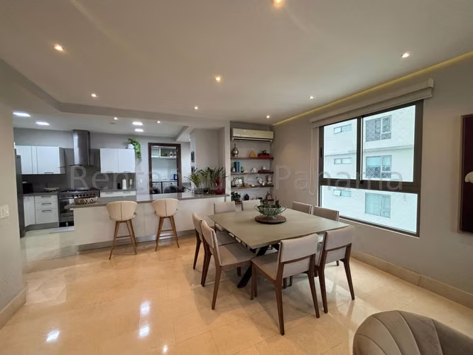 Apartamento En Venta En Santa María SYH