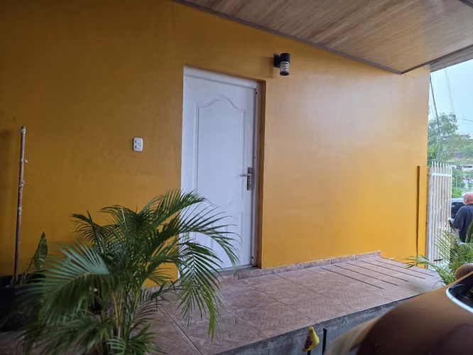 CASA 3R2B2P AMPLIO TERRENO CON APT ESTUDIO EN BRISAS DE GOLF 190000 - Imagen 3