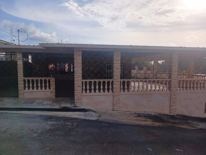 Rental house in Chepo with roofed terrace and spacious patio