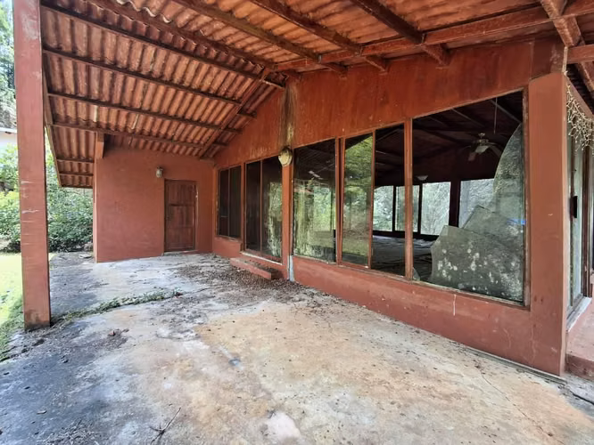 Se vende lote con casita en Altos de Cerro Azul - Imagen 2