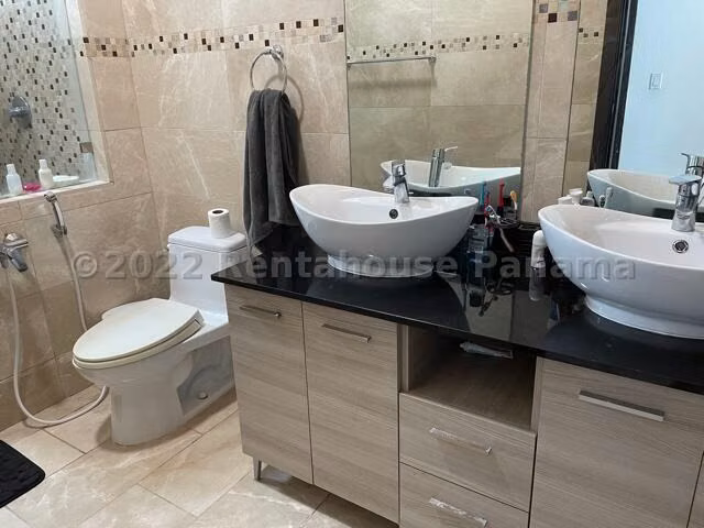 Vendo Apartamento en Punta Pacifica grand tower OF 23-728