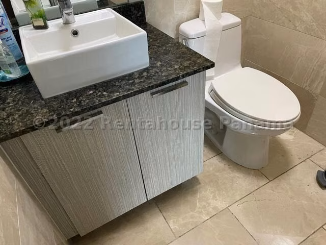 Vendo Apartamento en Punta Pacifica grand tower OF 23-728