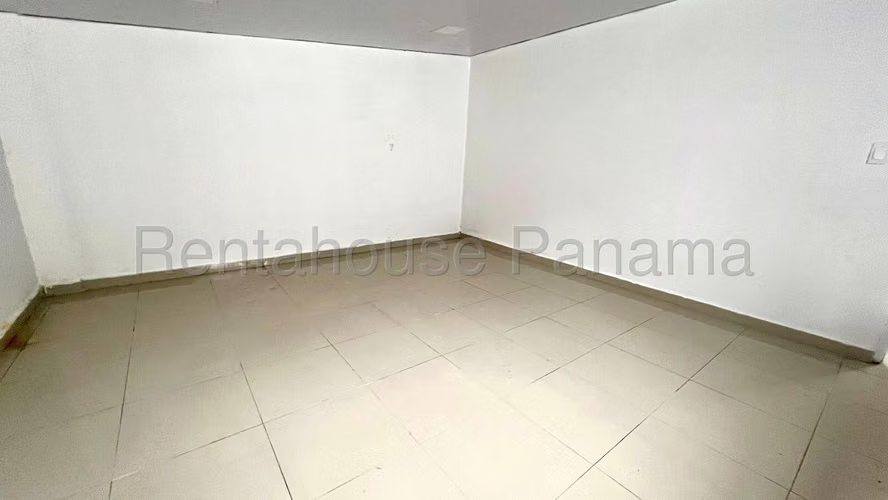 Vendo Terreno en plena tumba muerto OF 26-8204