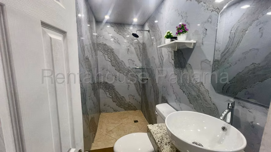 Vendo Terreno en plena tumba muerto OF 26-8204