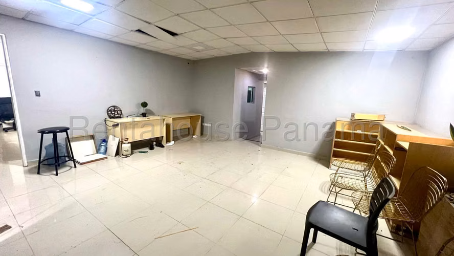 Vendo Terreno en plena tumba muerto OF 26-8204
