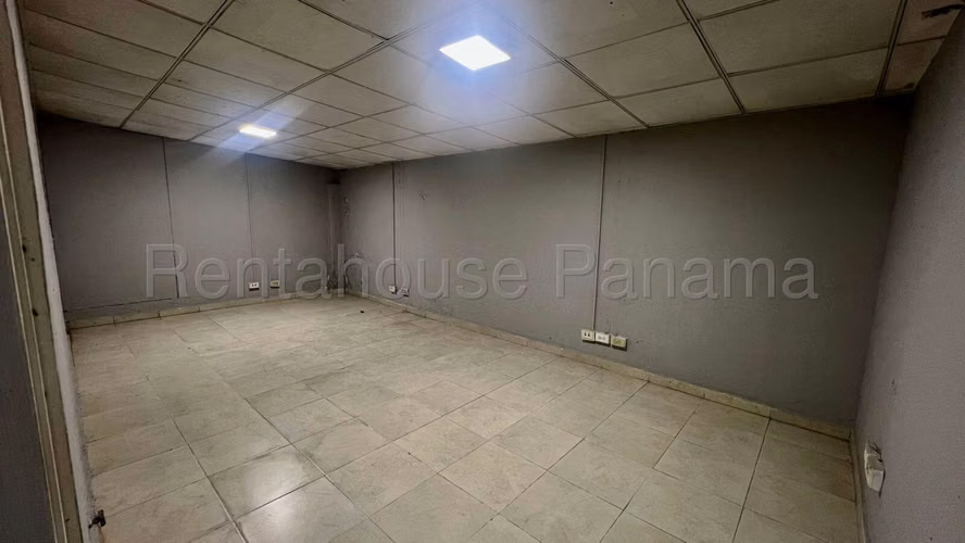 Vendo Terreno en plena tumba muerto OF 26-8204