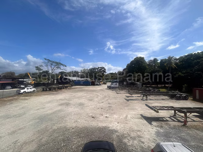 Vendo Terreno en plena transismica frente a metro villa zaita milla 8 OF 26-5445 - Imagen 9