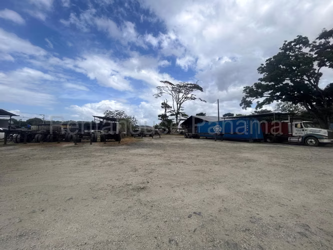 Vendo Terreno en plena transismica frente a metro villa zaita milla 8 OF 26-5445 - Imagen 12